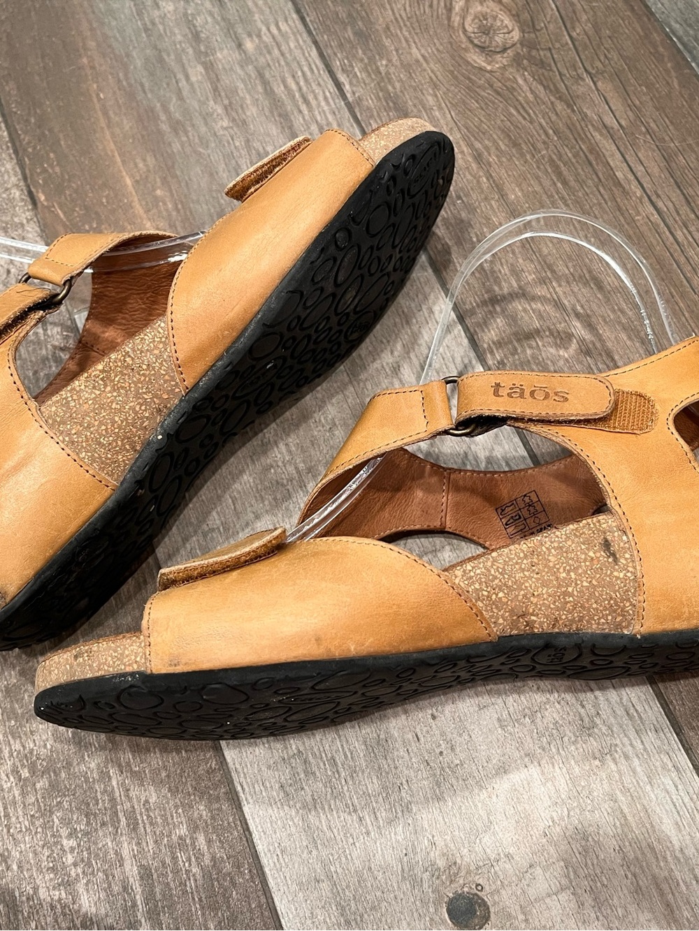 Taos Serene Tan Leather Slingback Wedge Sandals Sz 8-8.5 EUR 39 Adjust Straps - Picture 4 of 8